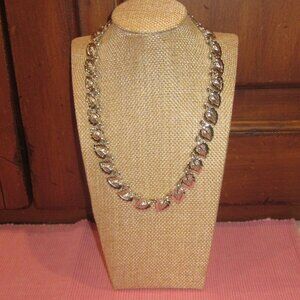 Vintage Coro Silver Tone Heart & Leaf Necklace